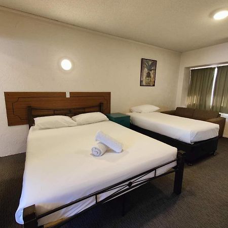 Kings Court Motor Lodge Гамильтон Экстерьер фото
